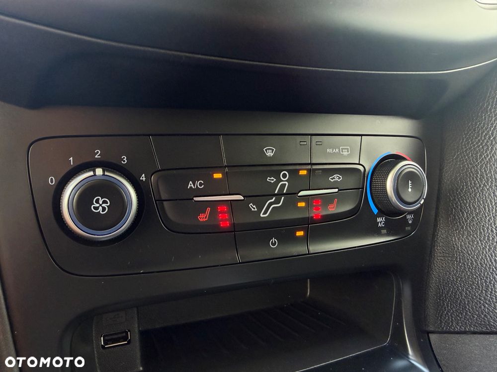 Ford Focus 1.0 EcoBoost Trend Sport - 21