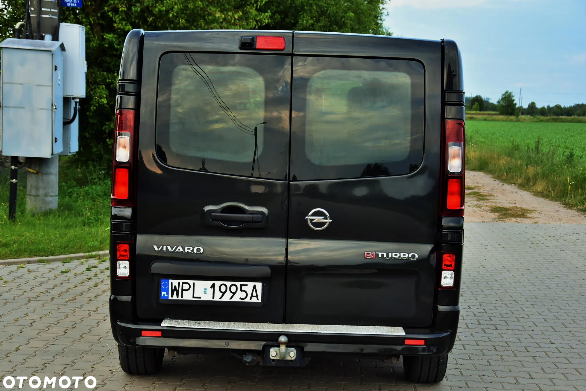 Opel Vivaro L2H1 2.9t Elegance - 11