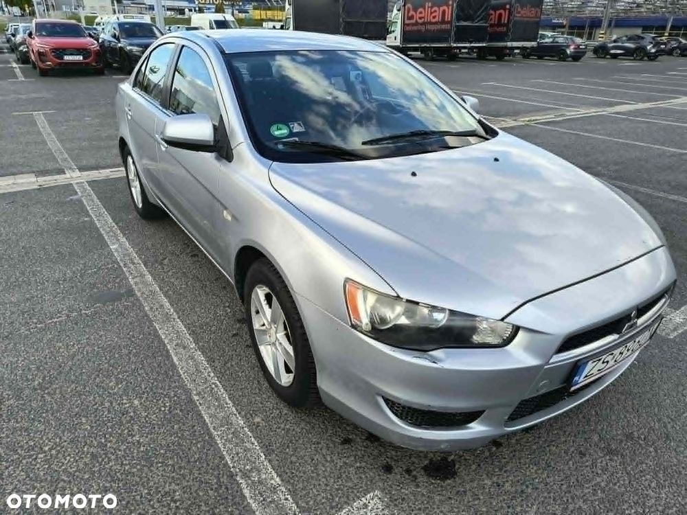 Mitsubishi Lancer 1.8 Invite - 1