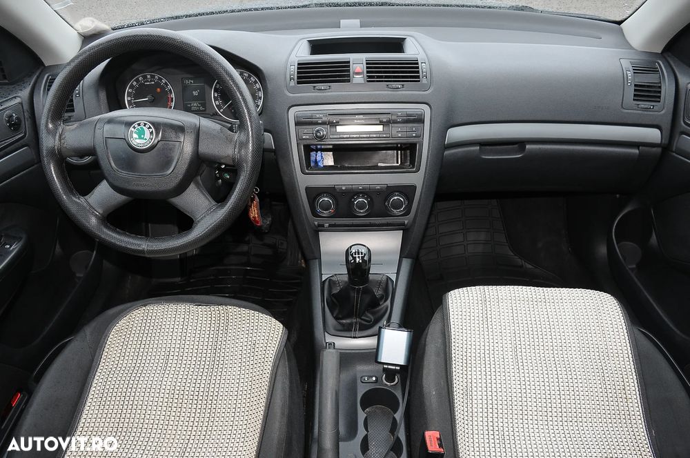 Skoda Octavia 1.6 TDI Ambiente - 6