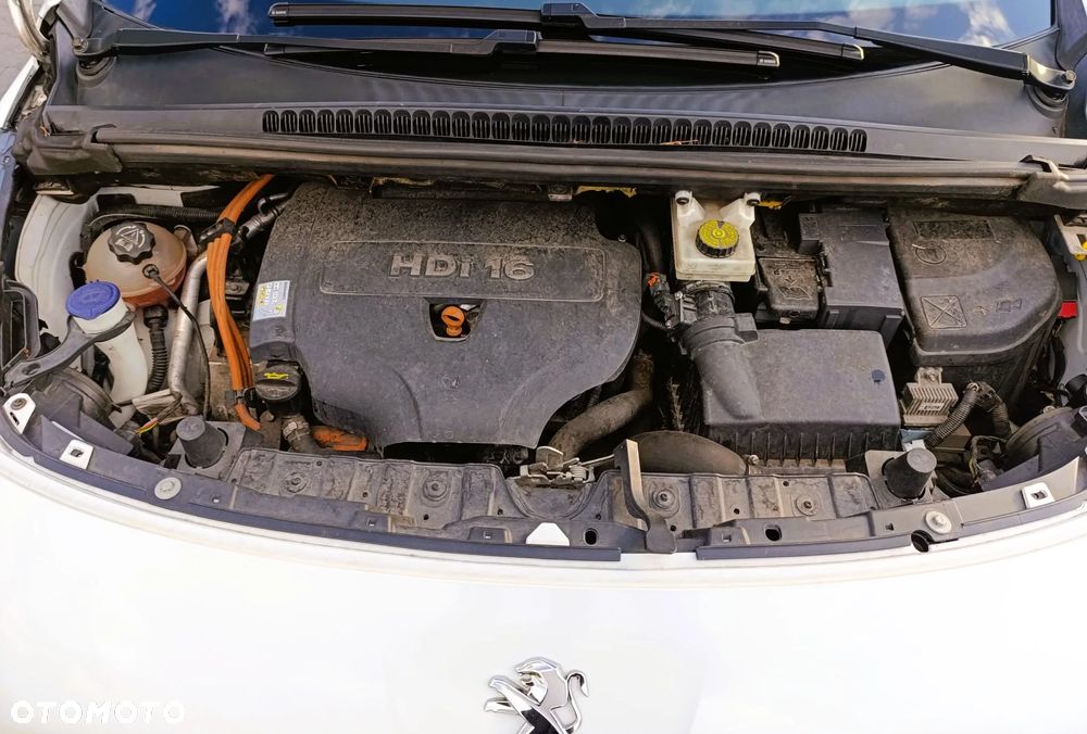 Peugeot 3008 2.0 HDi Allure - 10