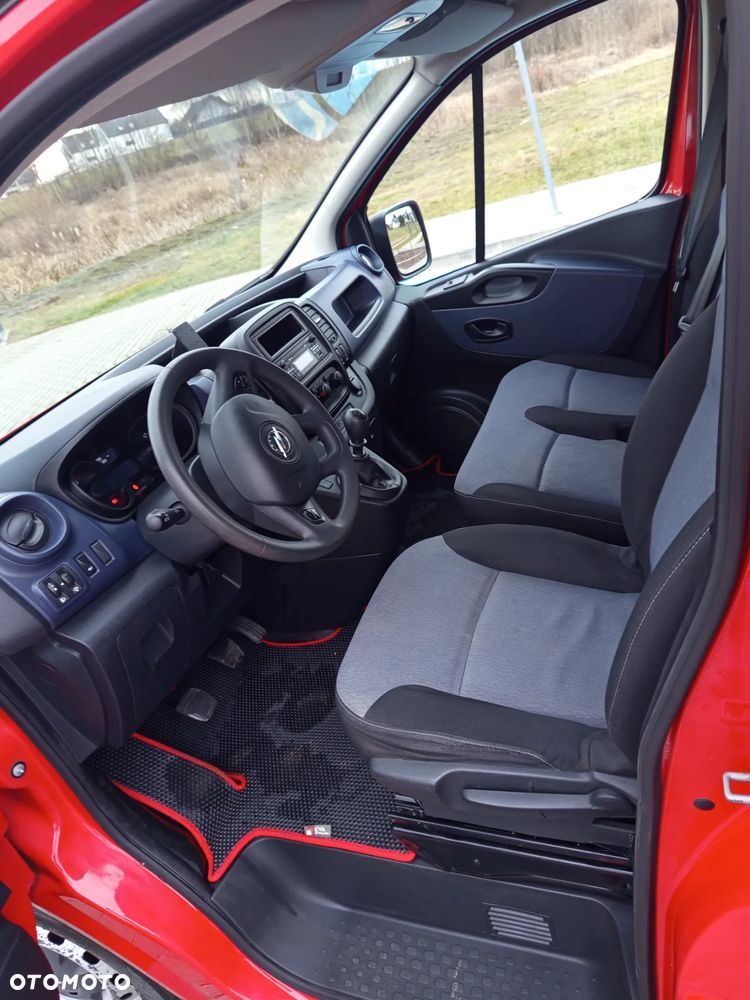 Opel Vivaro - 6