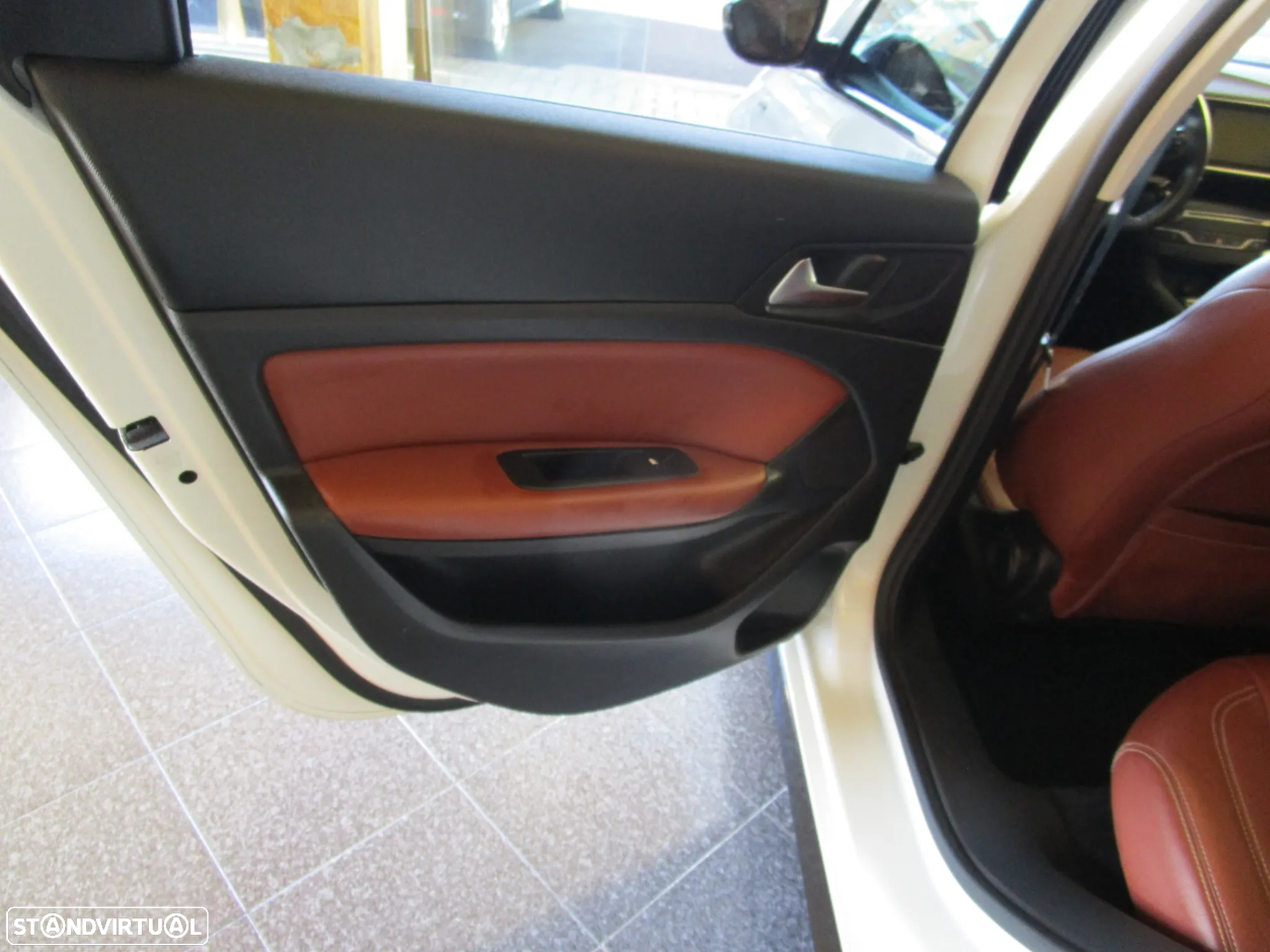Peugeot 308 SW 1.6 BlueHDi GT Line - 12
