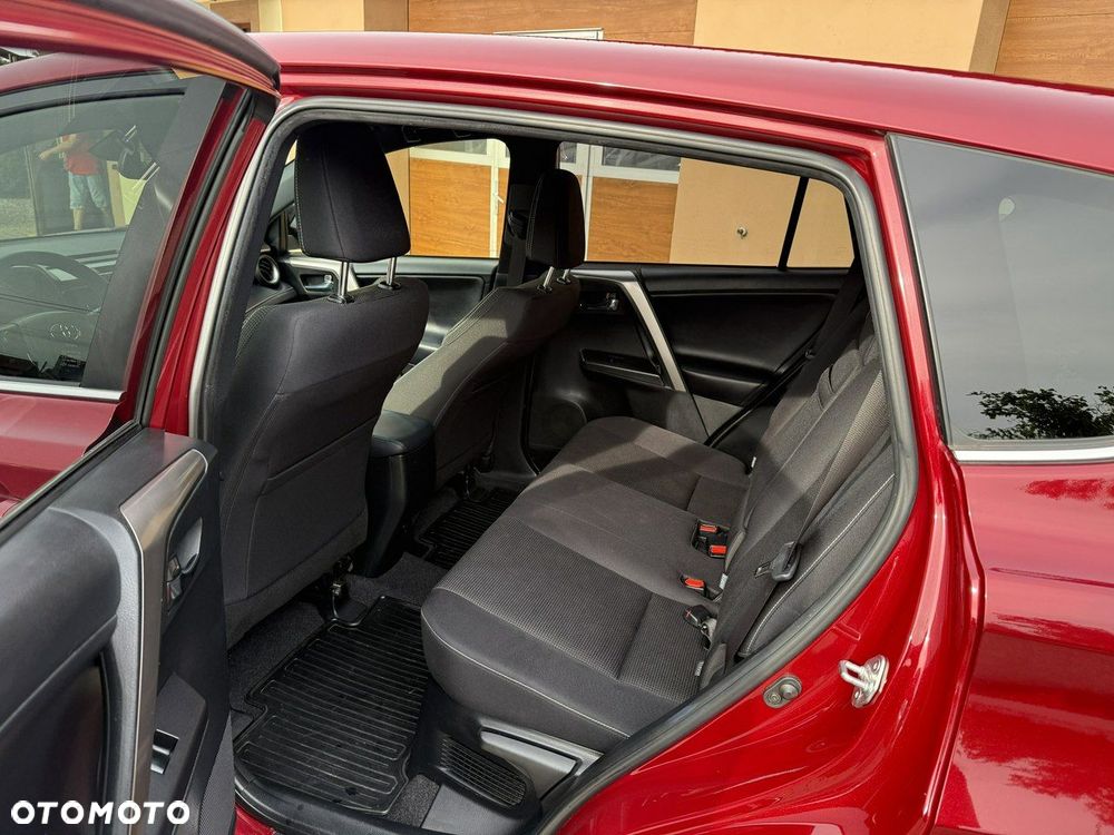 Toyota RAV4 - 24