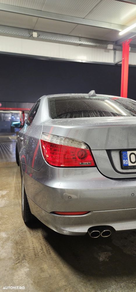 BMW Seria 5 525d - 7