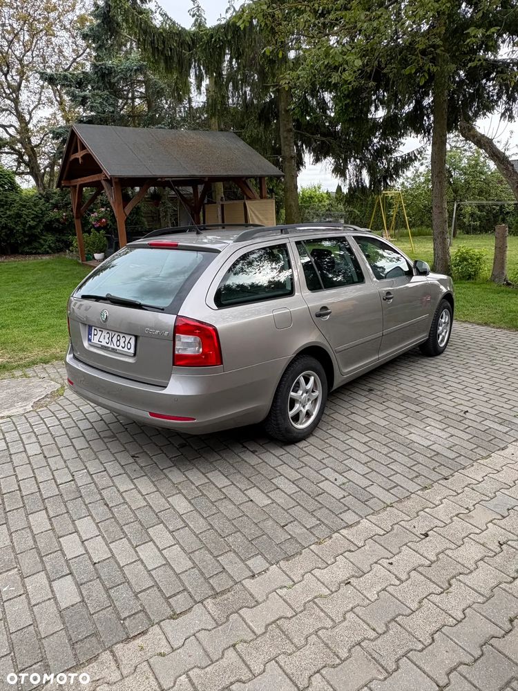 Skoda Octavia 1.6 Combi - 4