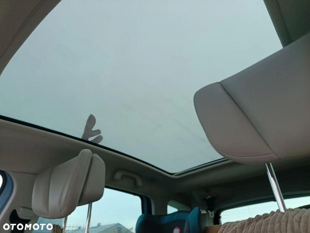 Renault Scenic ENERGY TCe 130 BOSE EDITION - 11