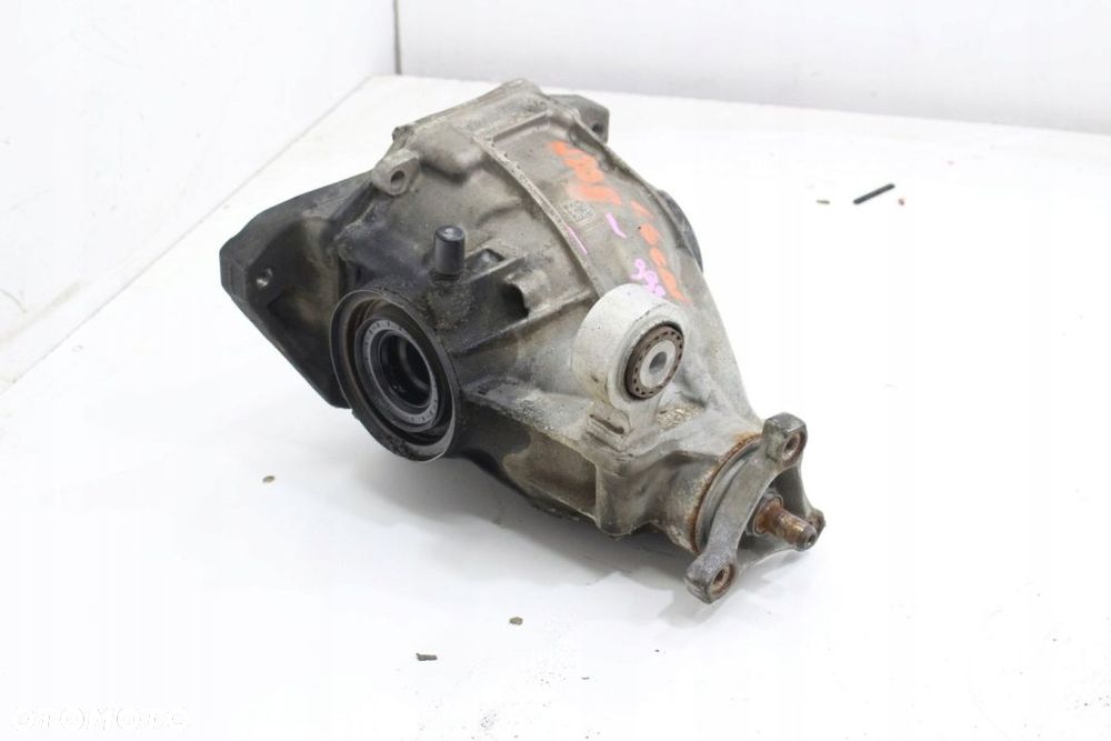 MERCEDES W205 MOST DYFERENCJAŁ 1.6 CDI 2053506909