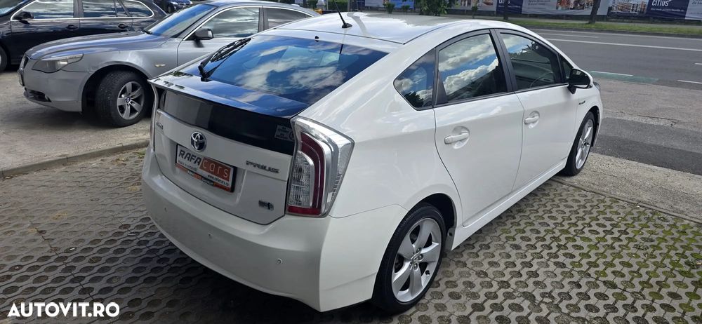Toyota Prius - 2