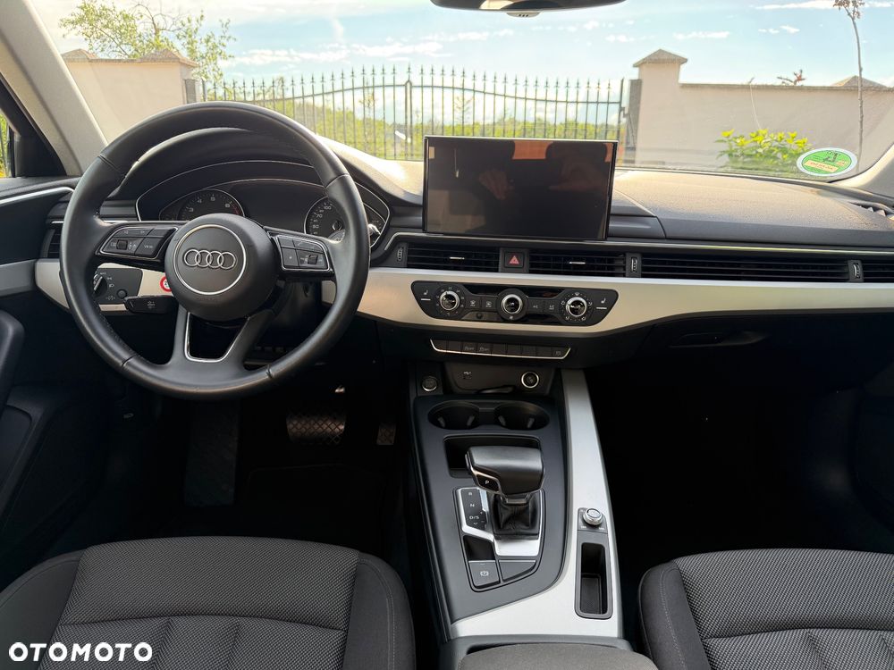 Audi A4 Avant - 10