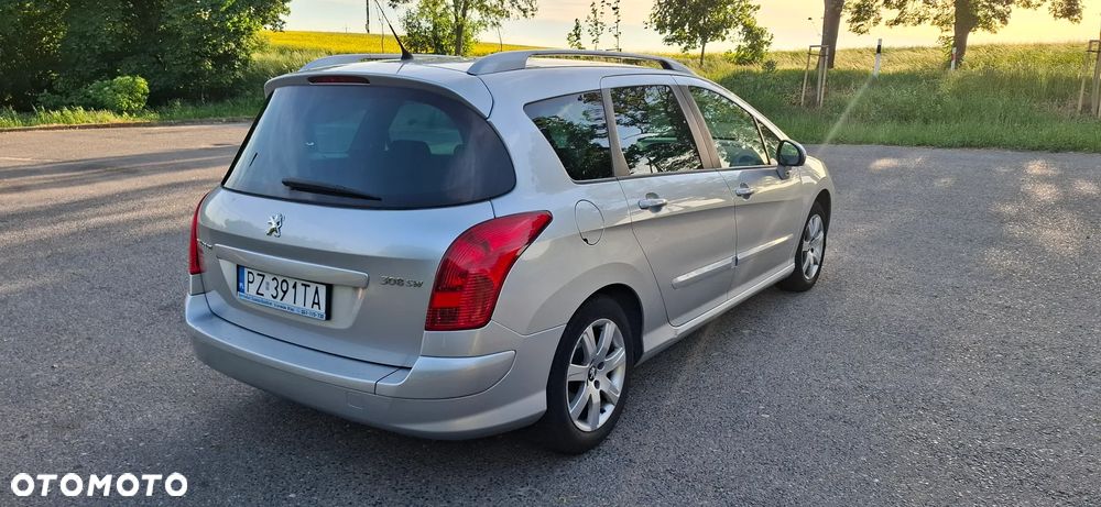 Peugeot 308 - 4