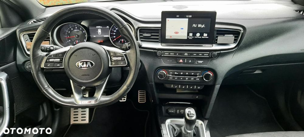 Kia ProCeed - 7