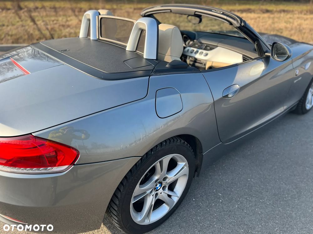 BMW Z4 23i sDrive - 17