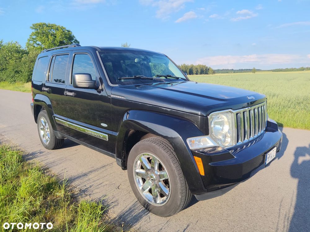Jeep Liberty - 2