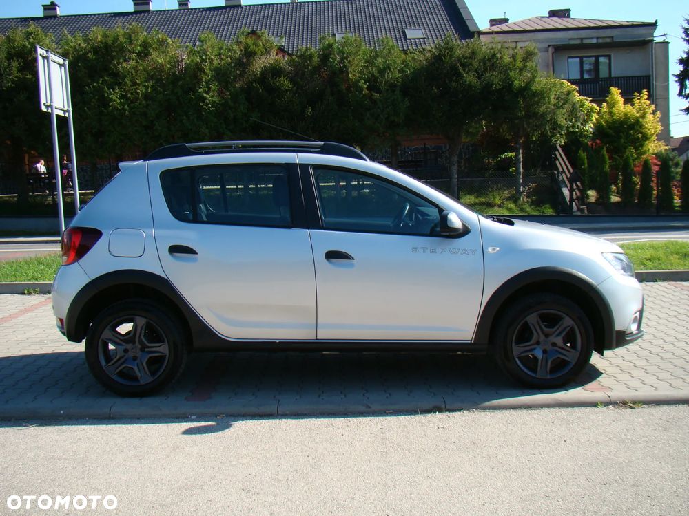 Dacia Sandero Stepway 0.9 TCe Laureate S&S - 4