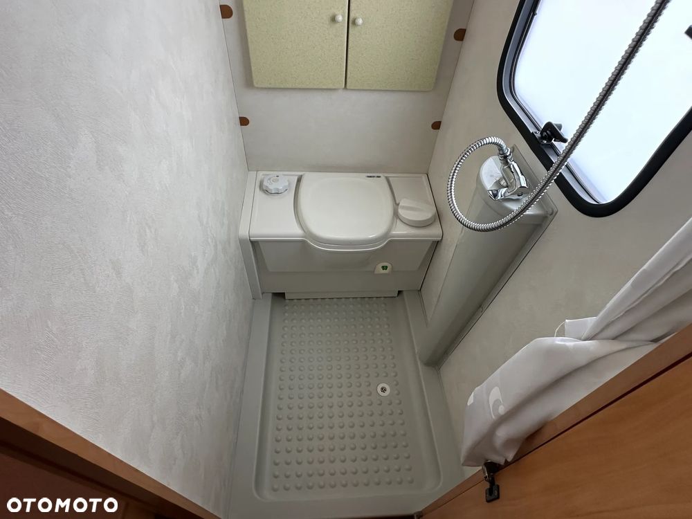 Adria ADORA 542 TK z przedsionkiem Isabella i łóżkami piętrowymi. - 33