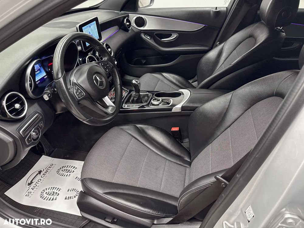 Mercedes-Benz C - 21