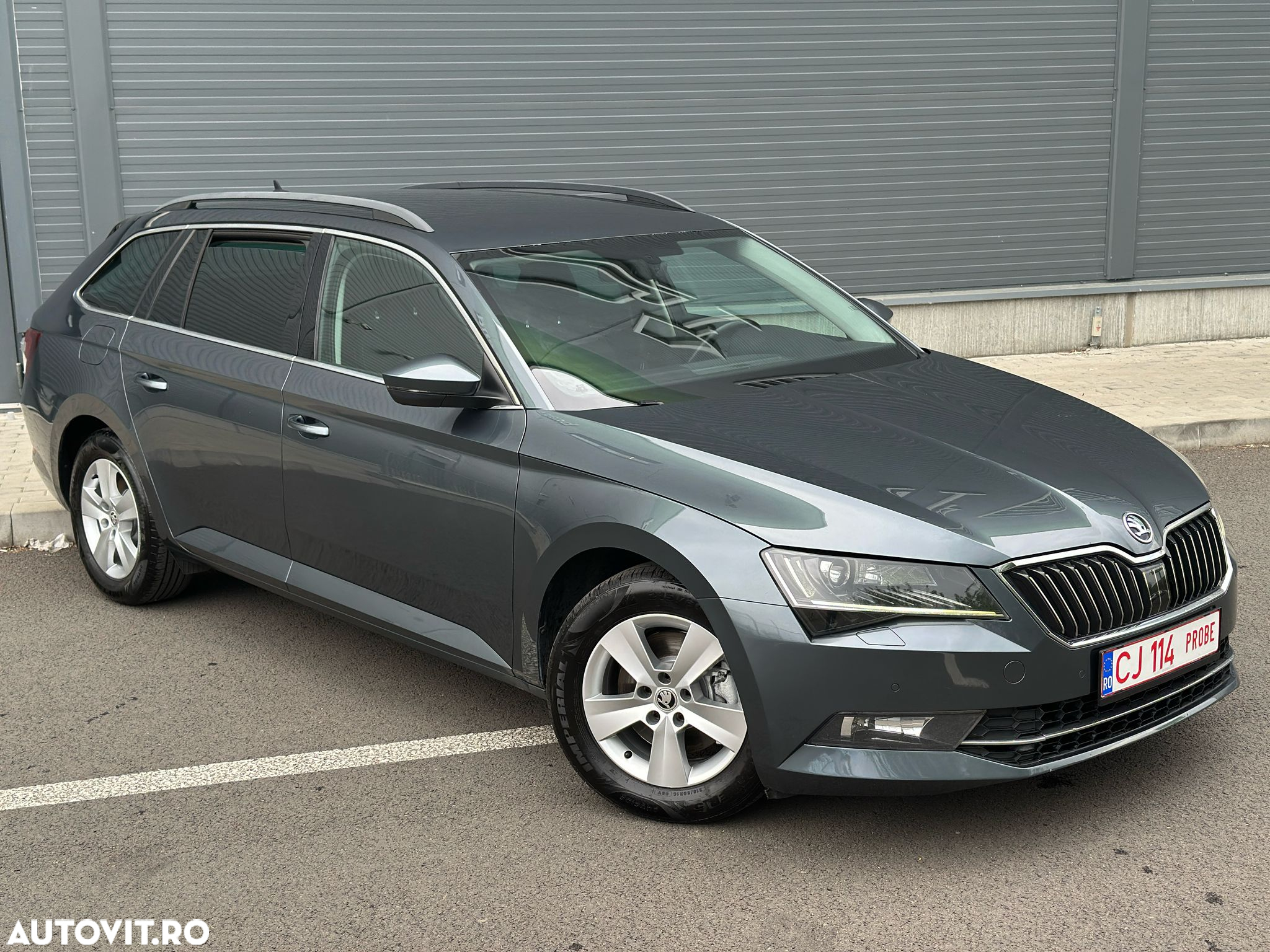 Skoda Superb 2.0 TDI DSG Ambition - 11