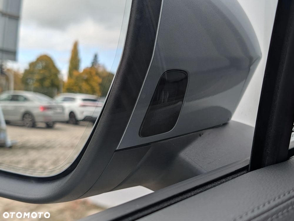 Volkswagen Tiguan 1.5 eTSI Life DSG - 36