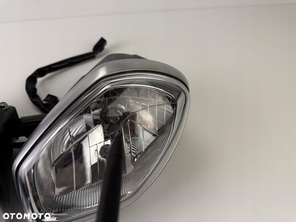 Przednia lampa reflektor Triumph Street Triple 675 2013-17 - 7