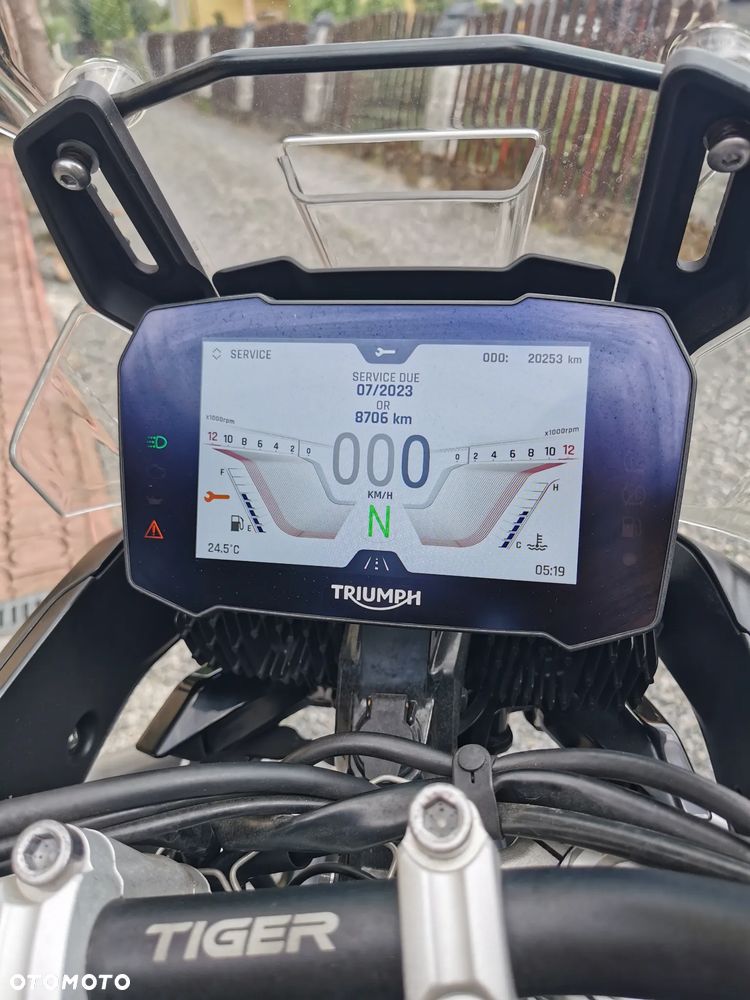 Triumph Tiger - 2