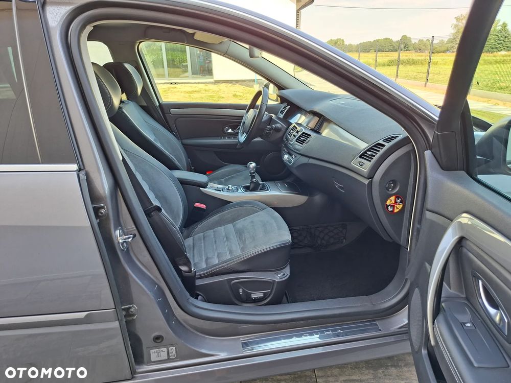 Renault Laguna dCi 150 FAP Start-Stop GT - 24