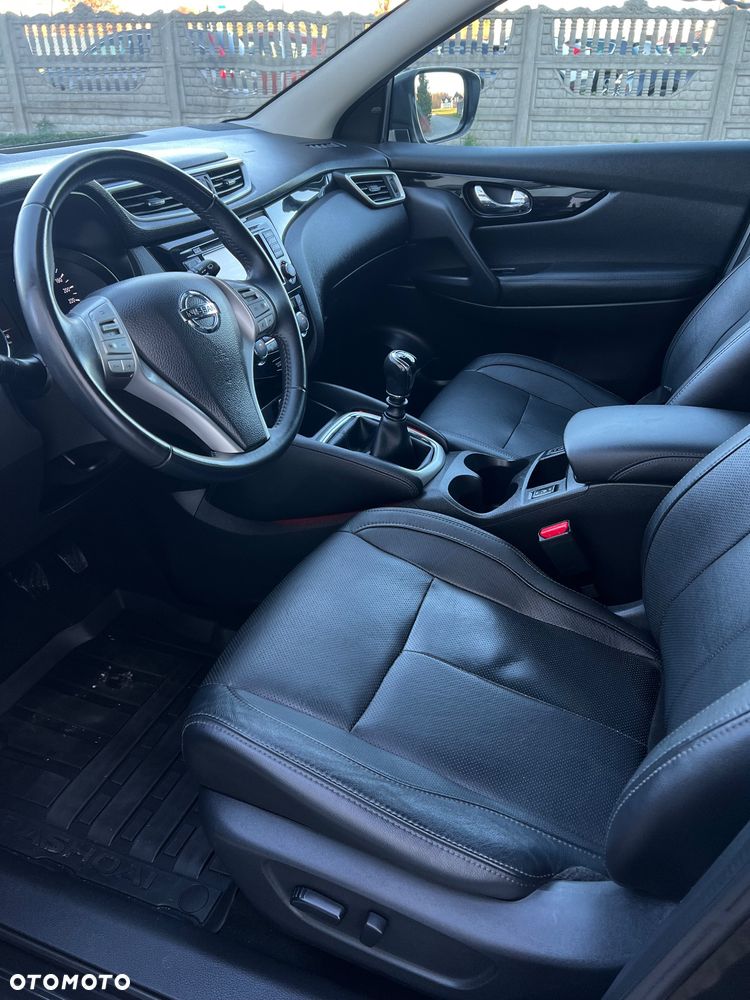 Nissan Qashqai 1.6 DIG-T Tekna - 17