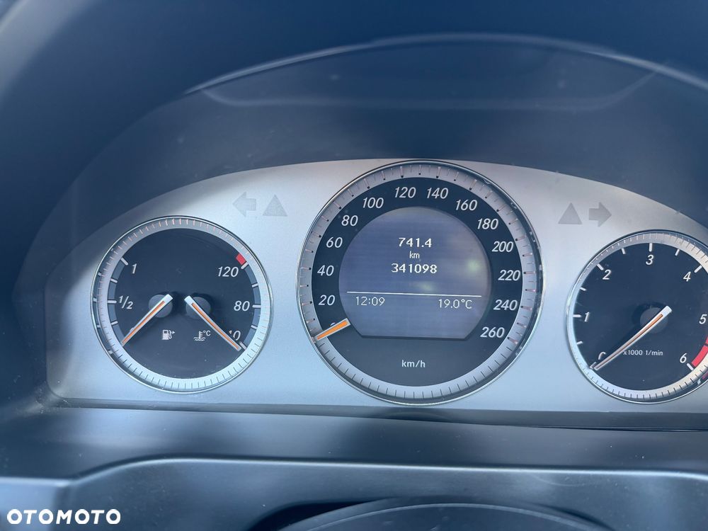 Mercedes-Benz Klasa C 200 CDI Avantgarde - 15