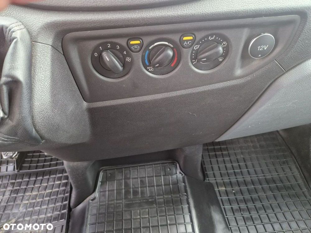 Ford TRANSIT - 12