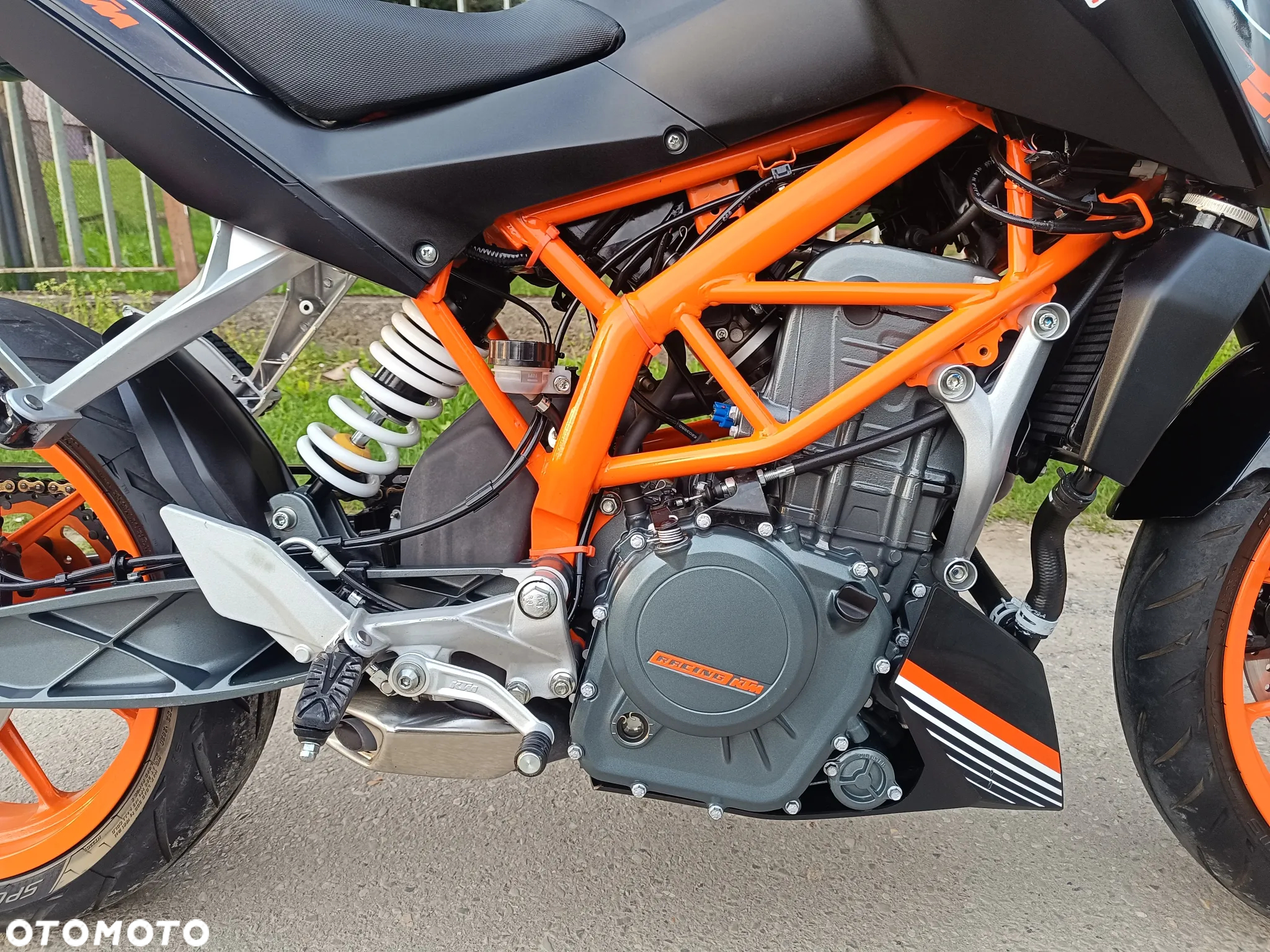 KTM Duke - 16