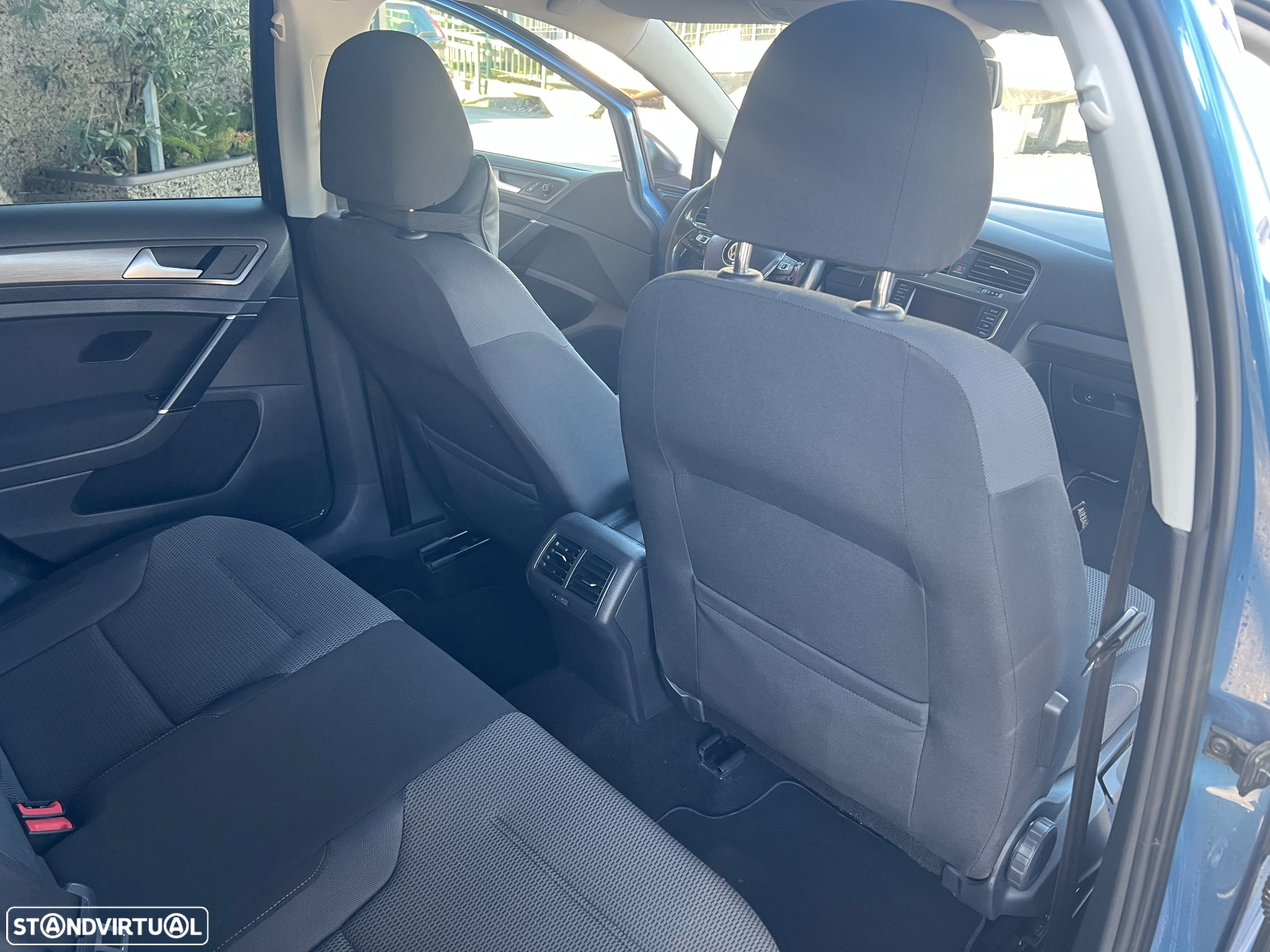 VW Golf 2.0 BlueTDI Highline - 6