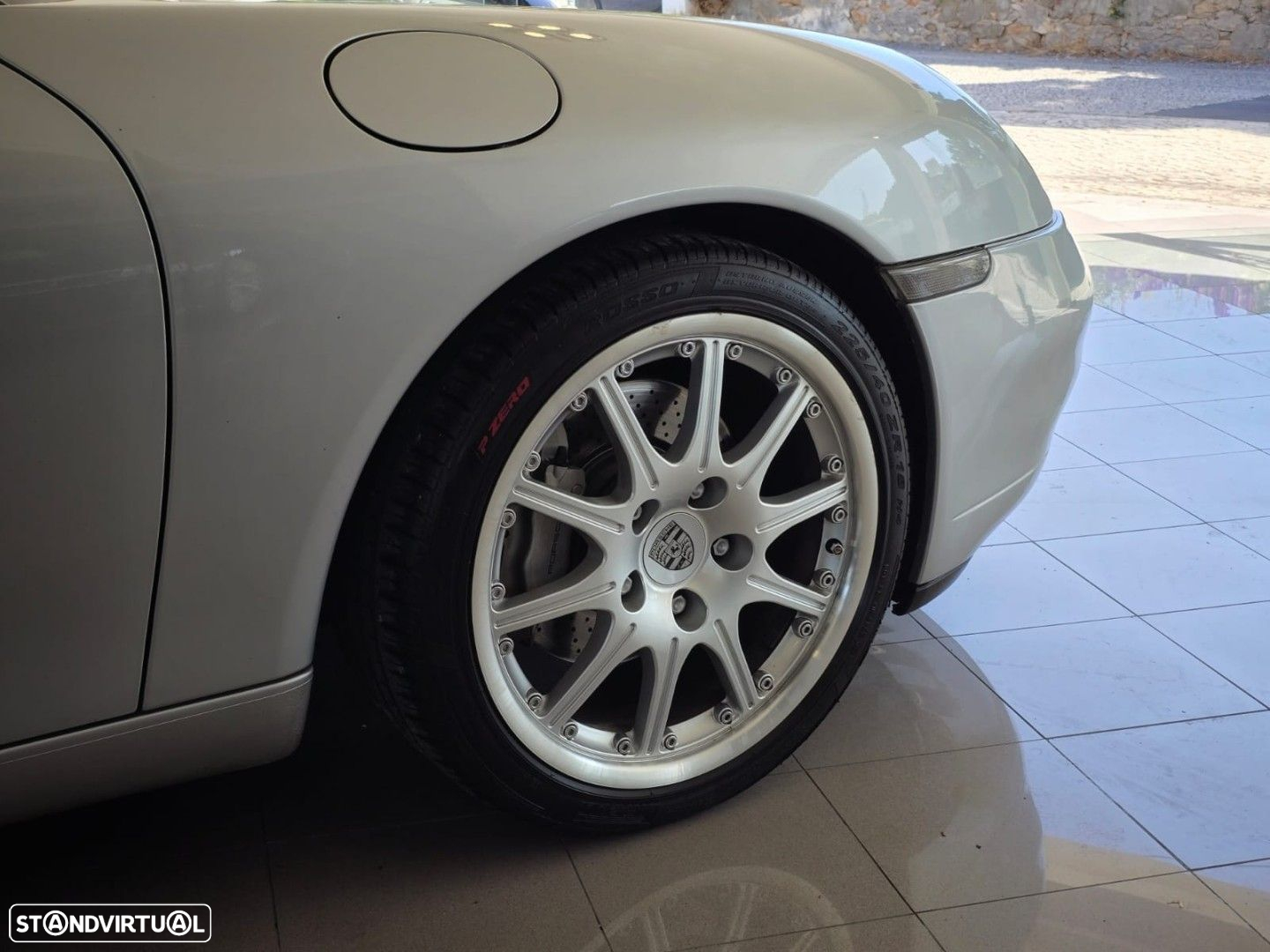 Porsche 911 (996) Carrera 4 Coupé - 19