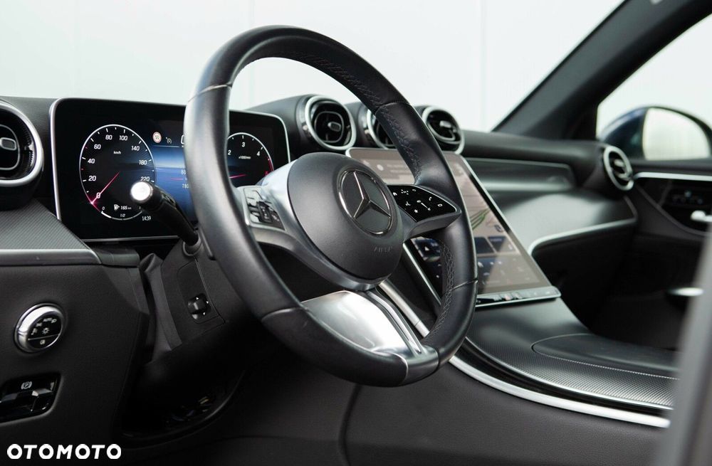 Mercedes-Benz GLC - 21