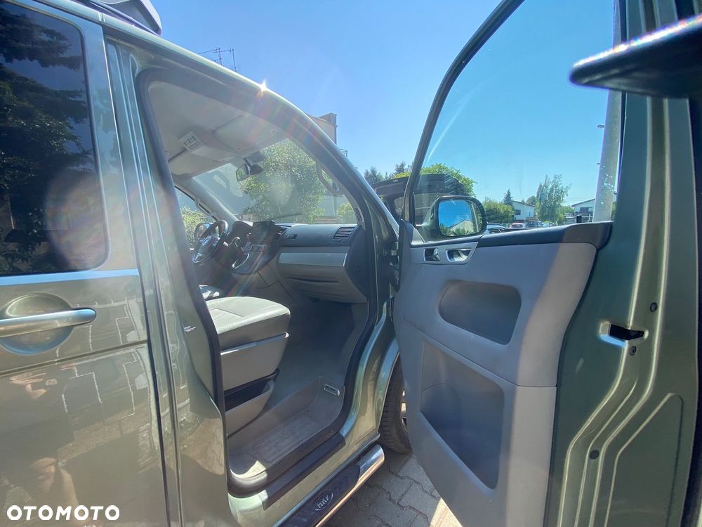 Volkswagen Multivan - 9