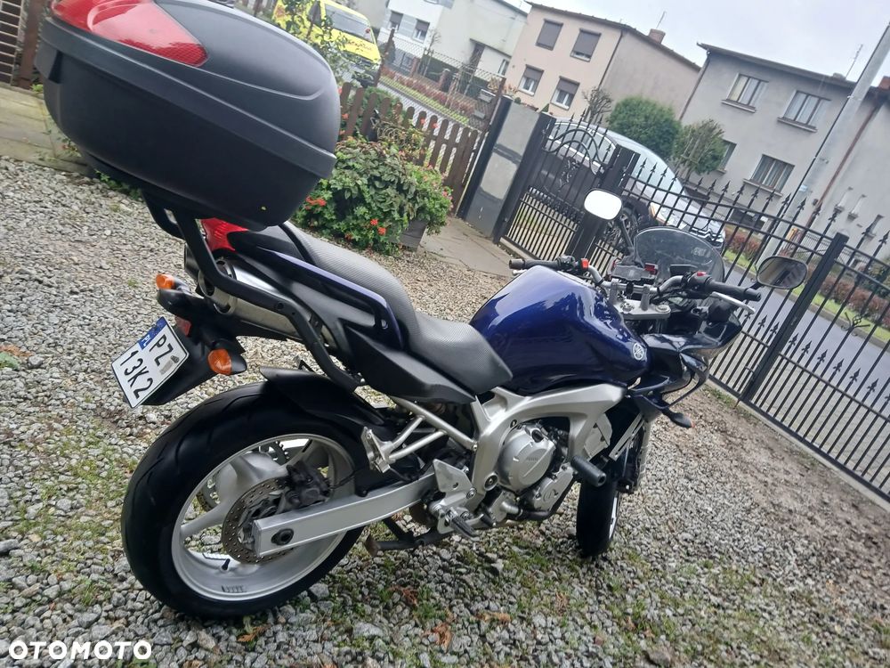 Yamaha FZ6 - 8