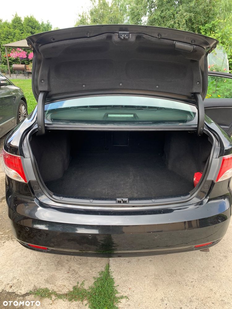 Toyota Avensis - 15