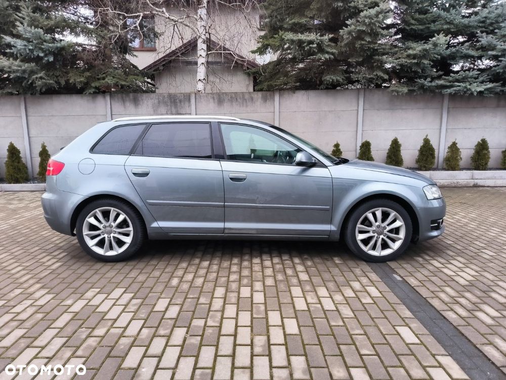 Audi A3 Sportback - 8
