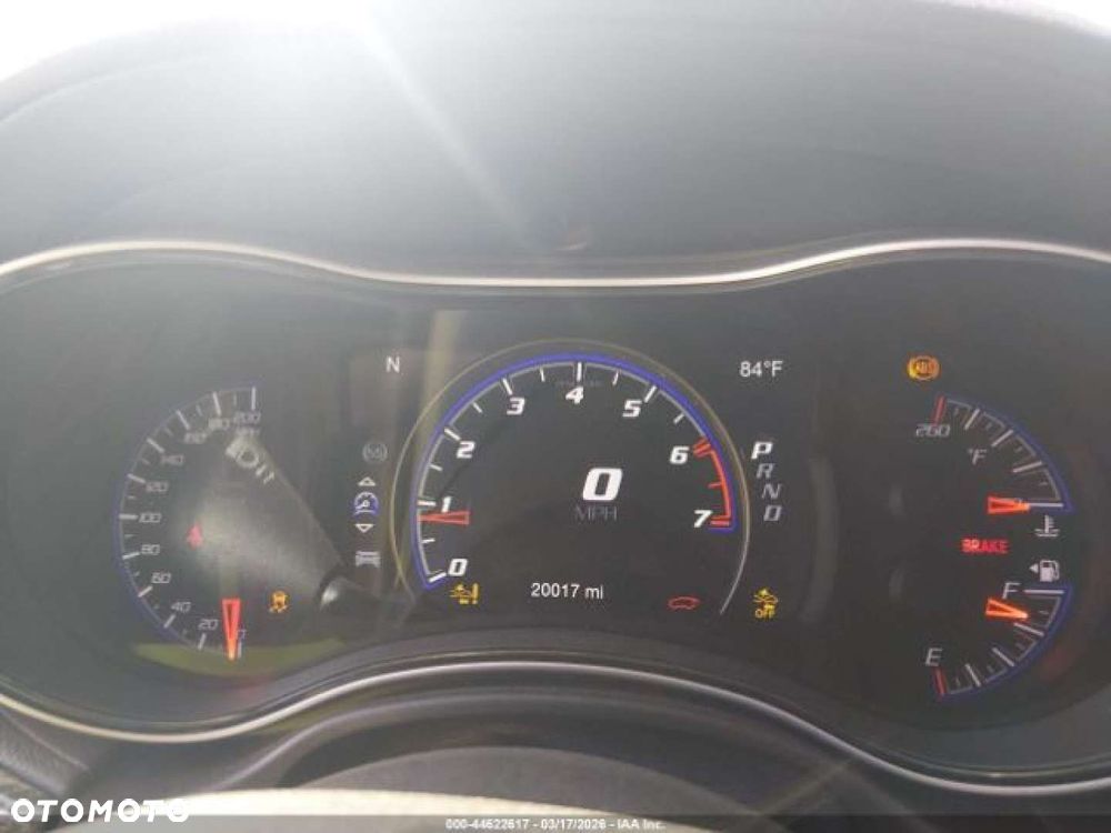 Jeep Grand Cherokee - 11