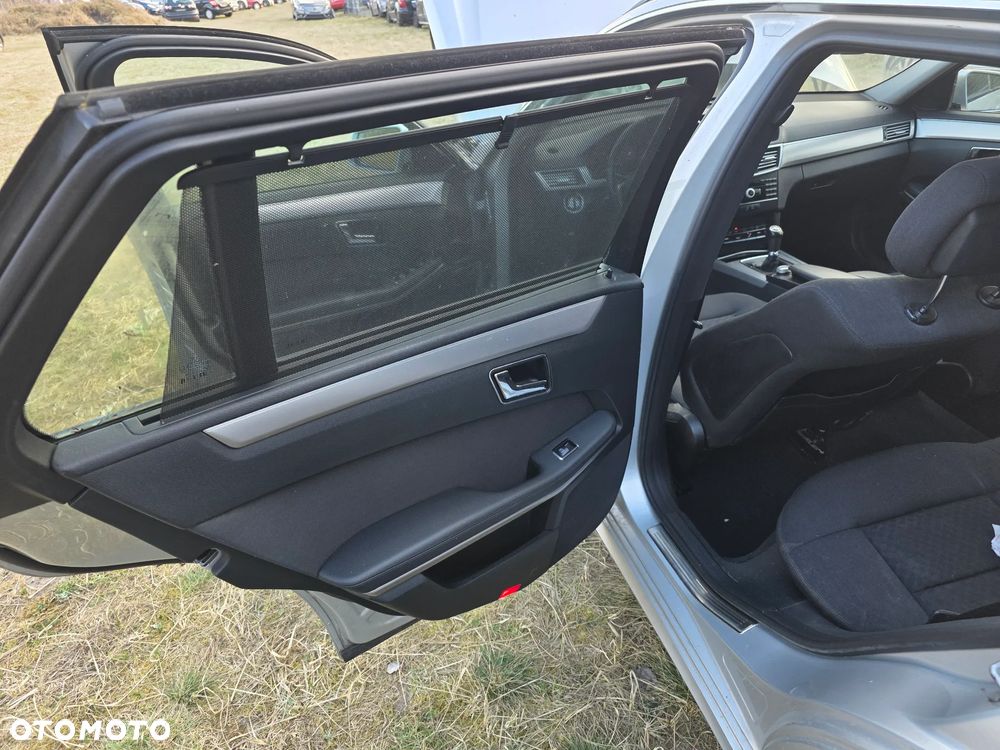 Mercedes-Benz Klasa E 200 CDI Elegance - 18