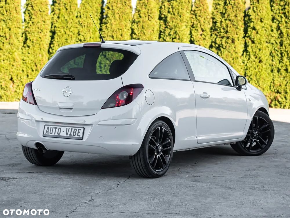 Opel Corsa 1.4 16V Sport - 13