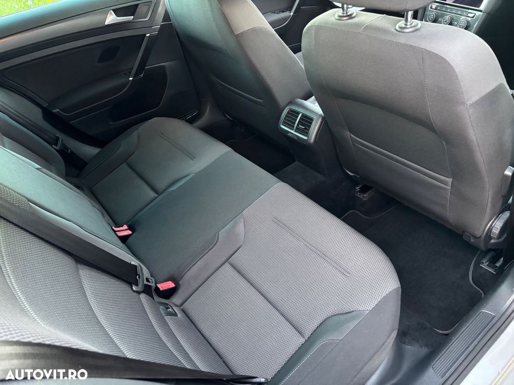 Volkswagen Golf 1.0 TSI Comfortline - 7