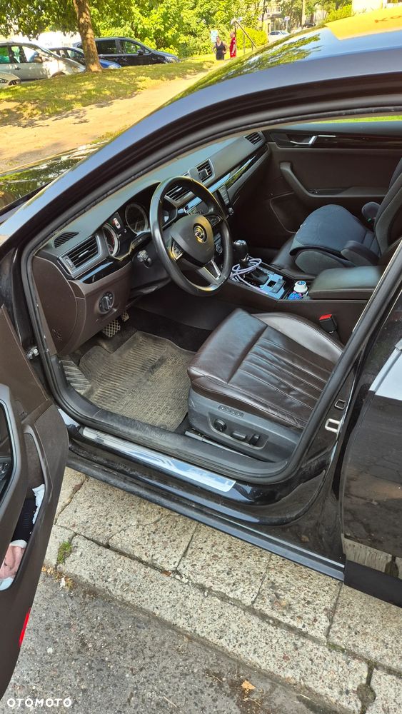 Skoda Superb 2.0 TSI L&K DSG - 6