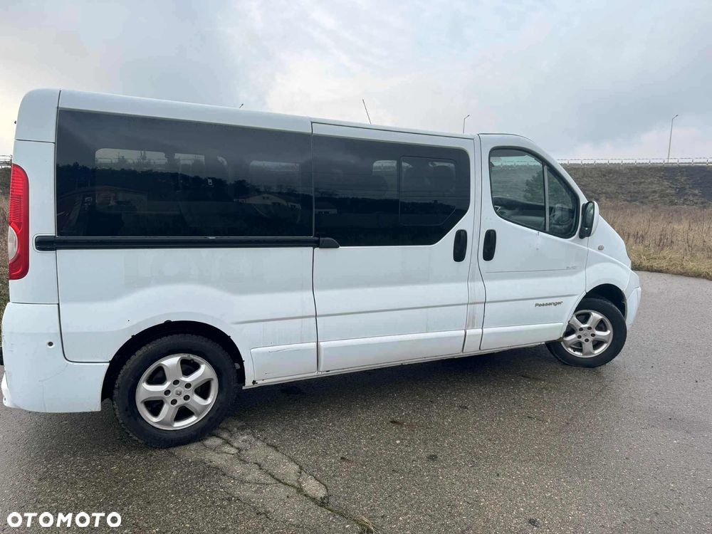 Renault Trafic FAP Passenger Black Edition - 20