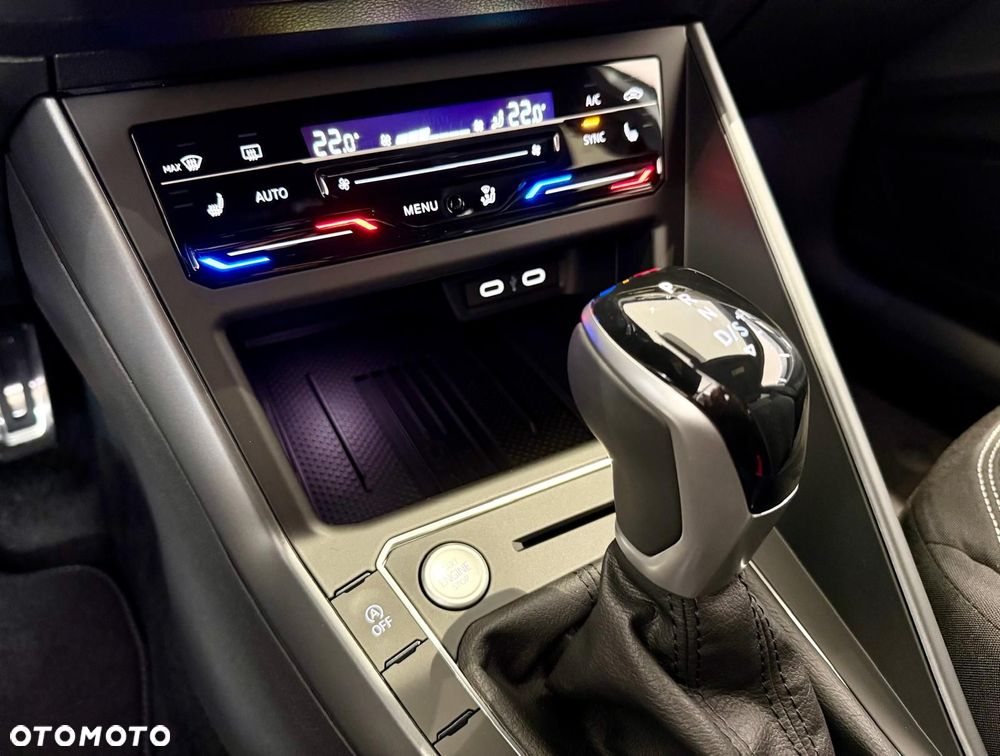 Volkswagen Taigo 1.5 TSI ACT R-Line Plus DSG - 17