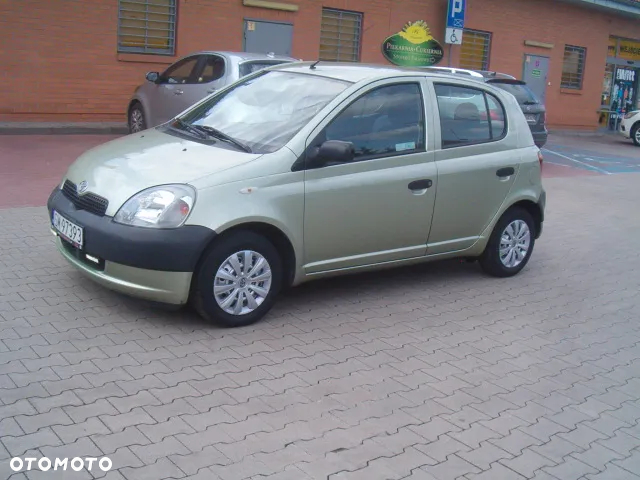 Toyota Yaris - 9