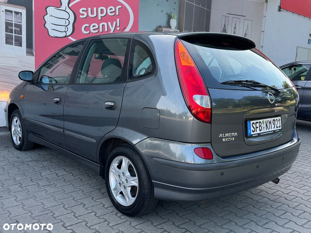 Nissan Almera Tino - 3