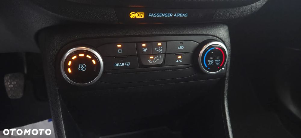 Ford Fiesta 1.1 S&S TREND - 24