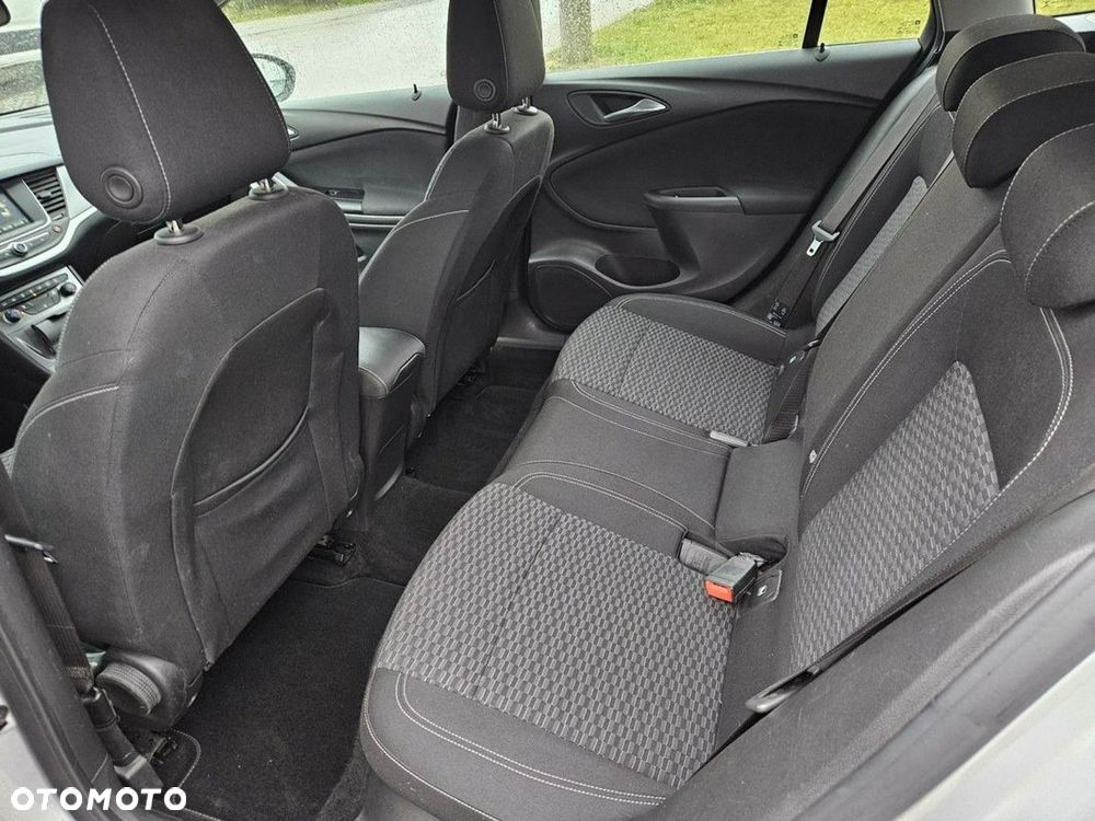 Opel Astra - 9