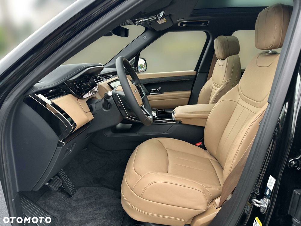 Land Rover Range Rover Sport - 11