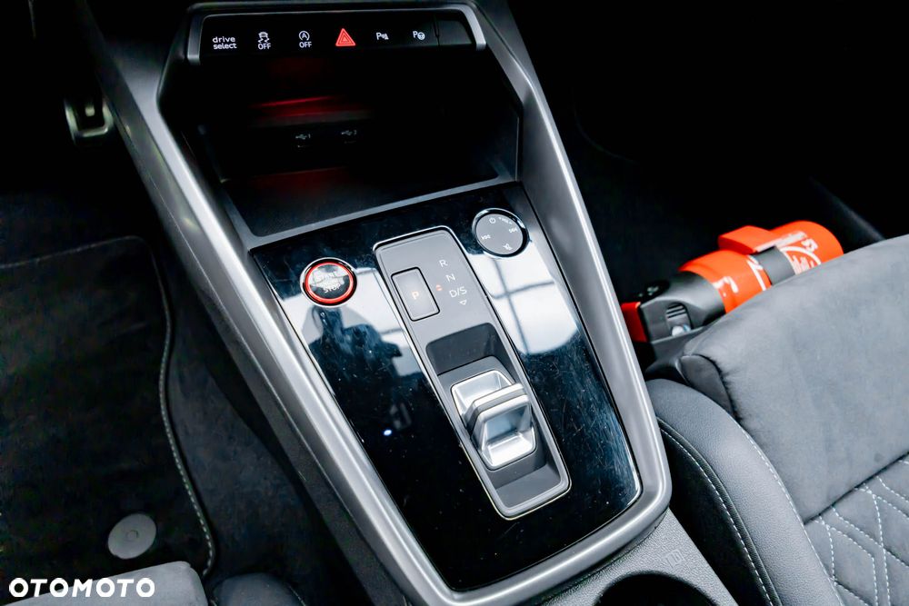 Audi S3 TFSI quattro S tronic - 24